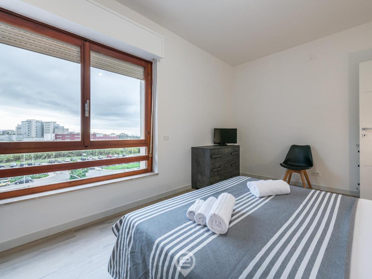 Giulia'S House Apartment Oristano Bagian luar foto