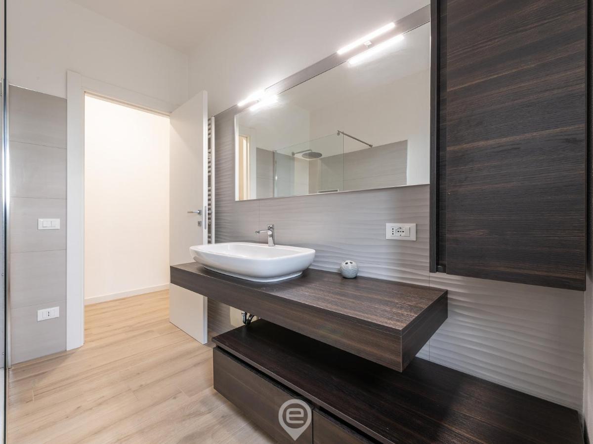 Giulia'S House Apartment Oristano Bagian luar foto